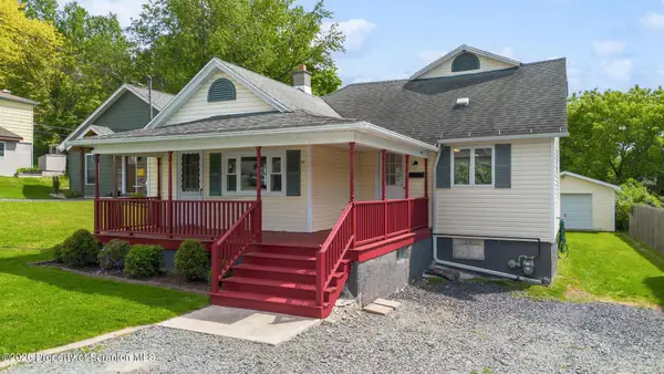 460 Delaware Street, Jermyn, PA 18433
