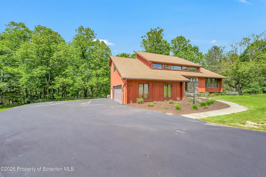104 Glenview Lane, Waverly, PA 18411 - #3