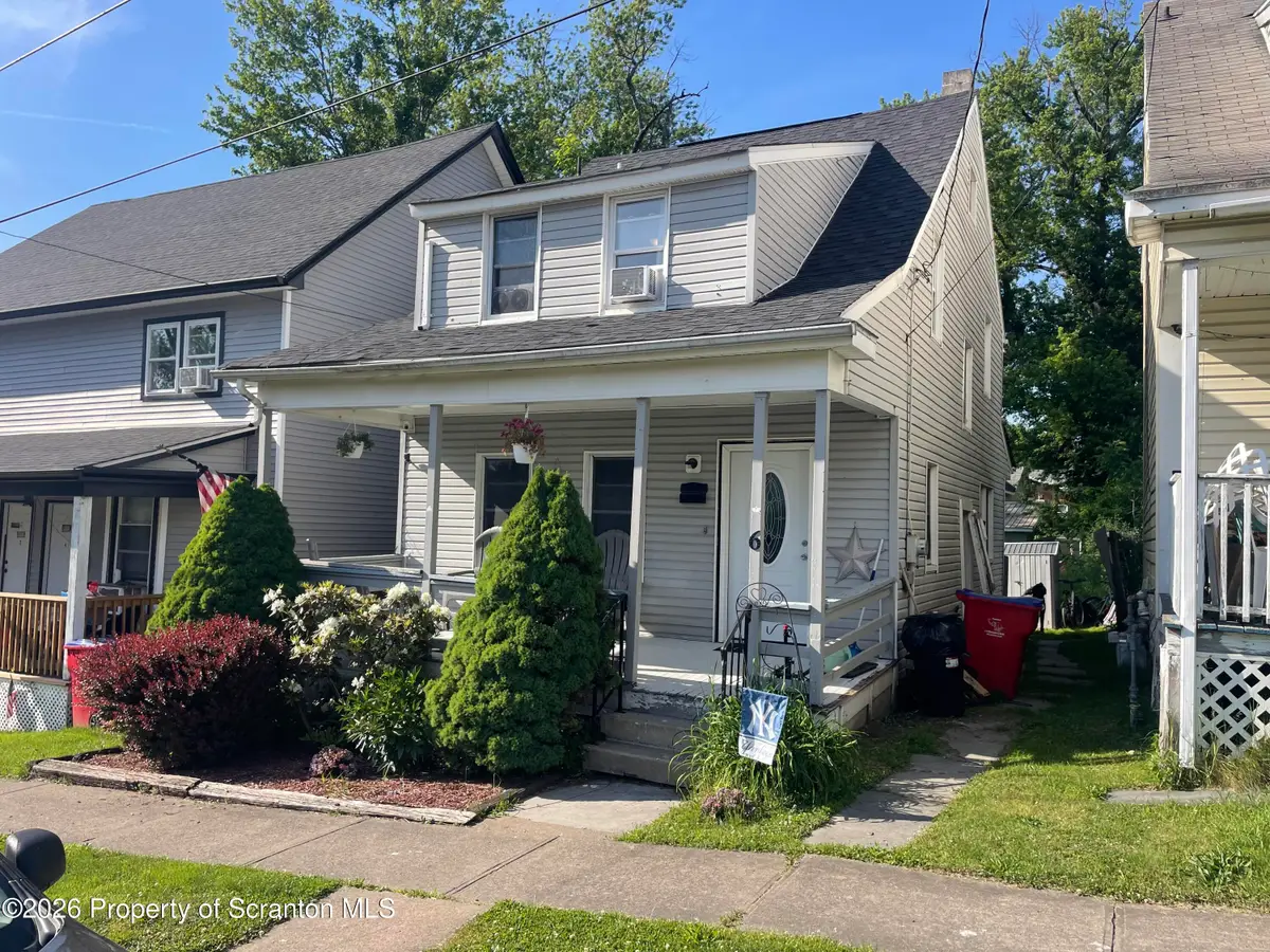 6 Oak Avenue, Carbondale, PA 18407 - #1