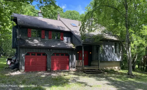 37 Salem View Drive, Waymart, PA 18472