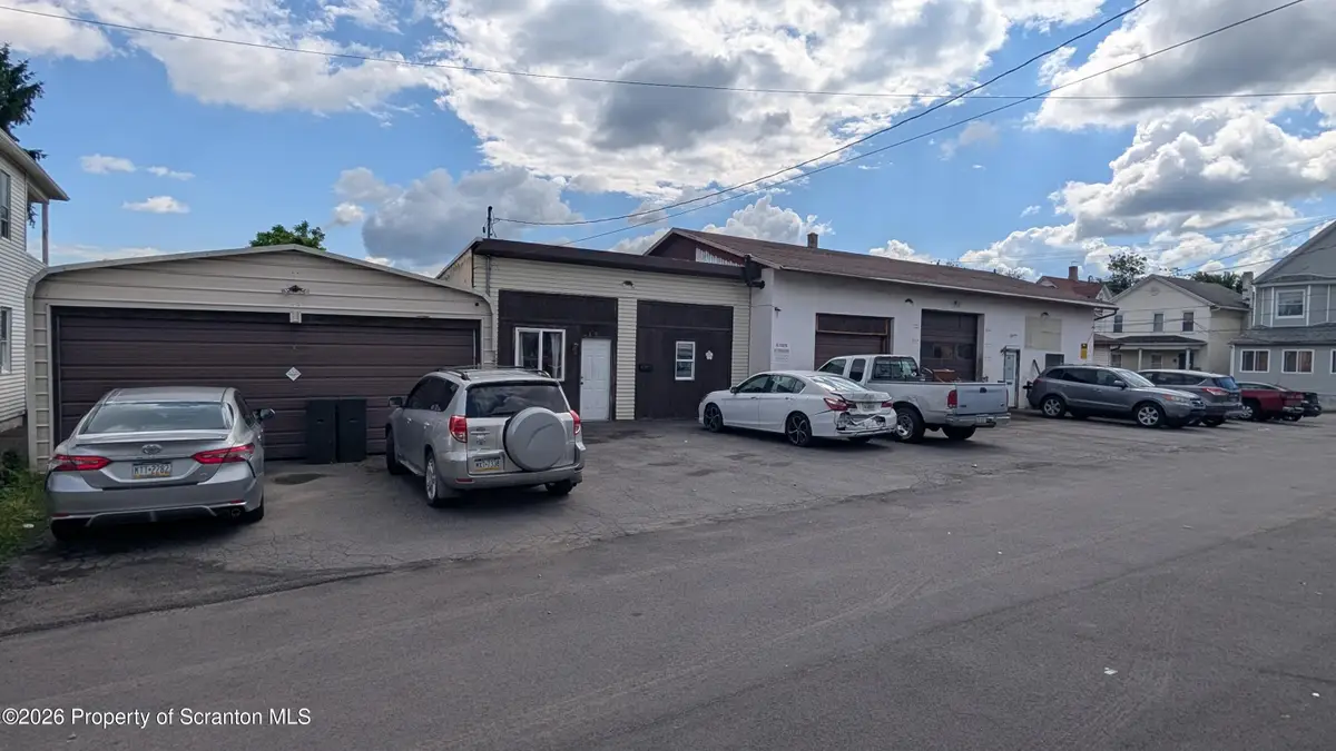 619-621 Mineral Avenue, Scranton, PA 18509 - #1