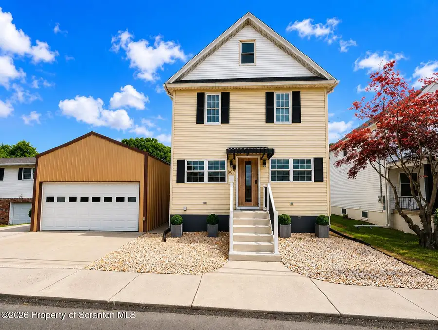 807 Murray Street, Throop, PA 18512 - #2