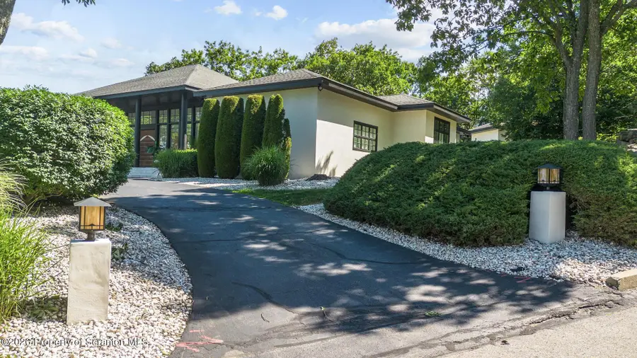 113 Glenmaura Drive, Moosic, PA 18507 - #3