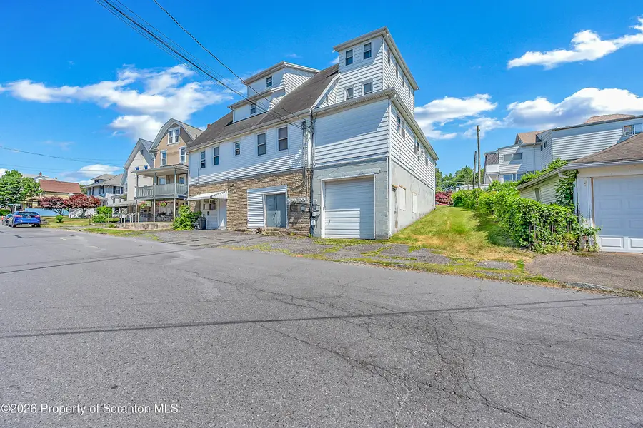 343 Smith Street, Dunmore, PA 18512 - #2