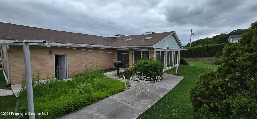 302 Cor Sunset & Roberts Drive, Dickson City, PA 18519 - #3
