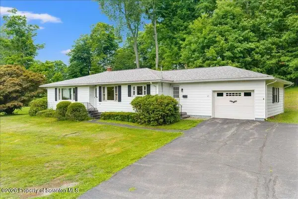 27 Ridge Street, Montrose, PA 18801