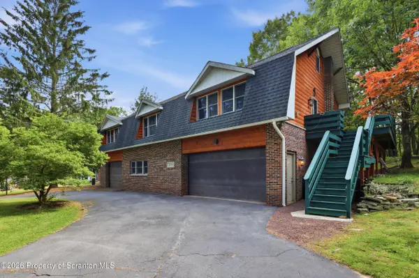 1584 W Mountain Lake Drive, Bear Creek, PA 18702