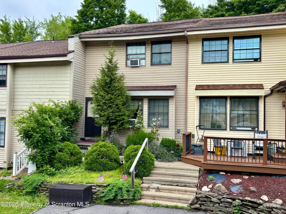 16 Hunts Court, South Abington, PA 18411 - #1