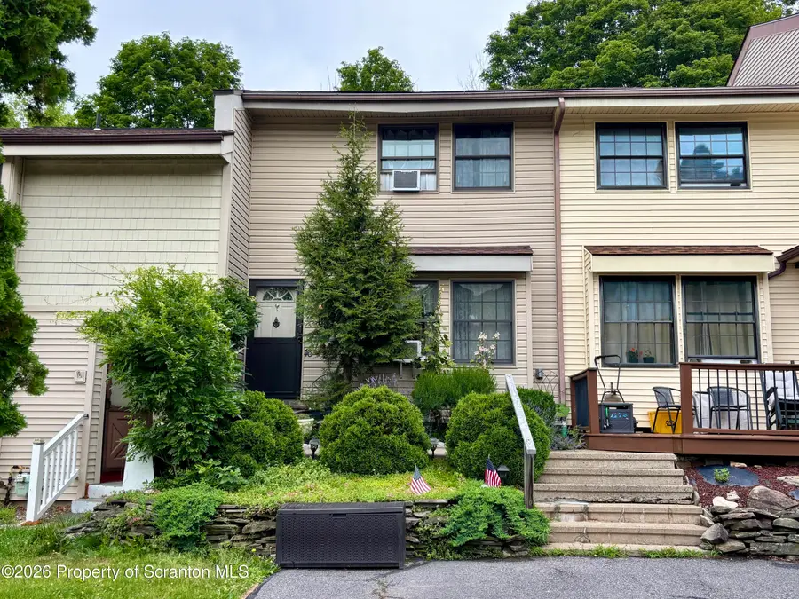 16 Hunts Court, South Abington, PA 18411 - #2