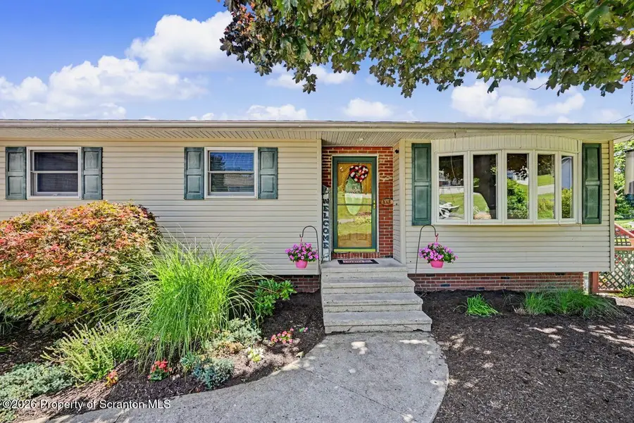 212 Tulip Circle, Clarks Summit, PA 18411 - #2