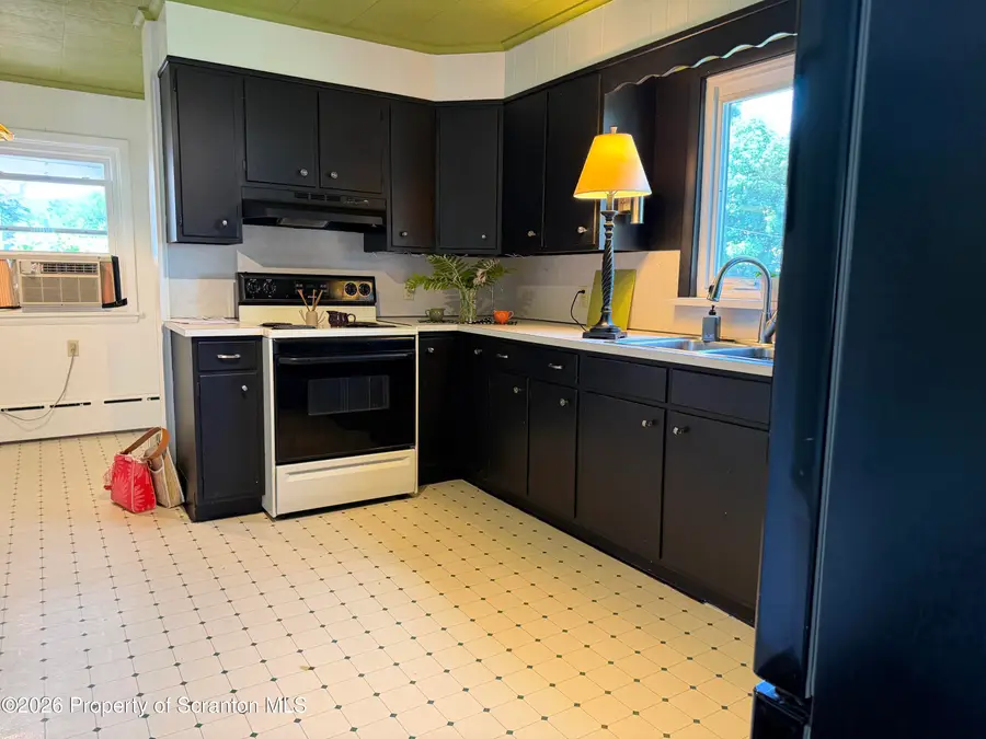 17 1/2 Belmont Street, Carbondale, PA 18407 - #3