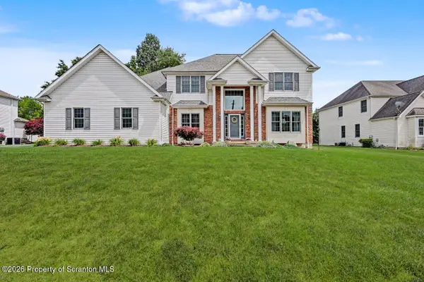 526 Garfield Avenue, Jermyn, PA 18433