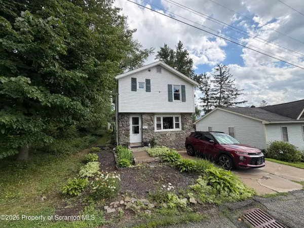 109 Armstrong Avenue, Clarks Green, PA 18411