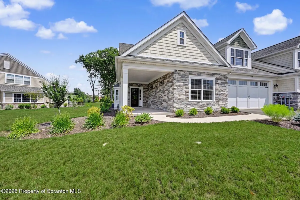 208 Oak Hill Circle, South Abington, PA 18411 - #1