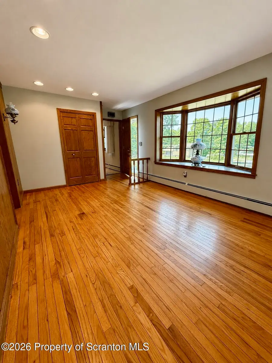 8 Skyline Drive, Covington, PA 18424 - #3