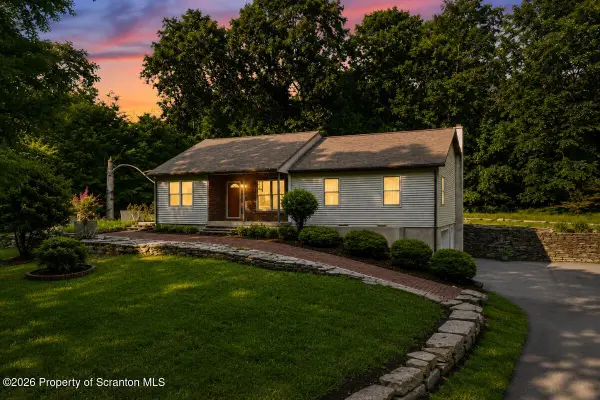 14082 Upper Maple Drive, Clarks Summit, PA 18411