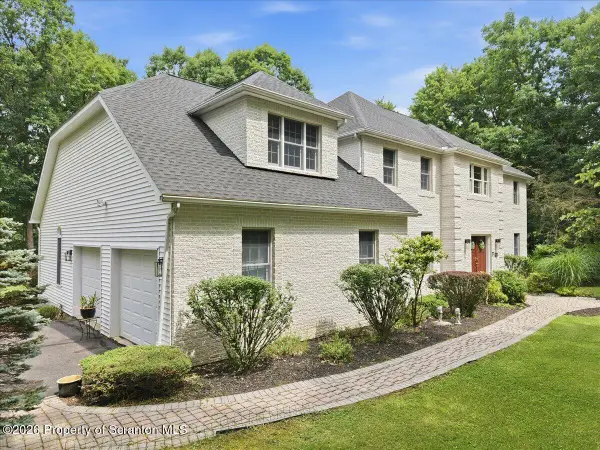 498 Twinbrook Road, Wilkes-Barre, PA 18702
