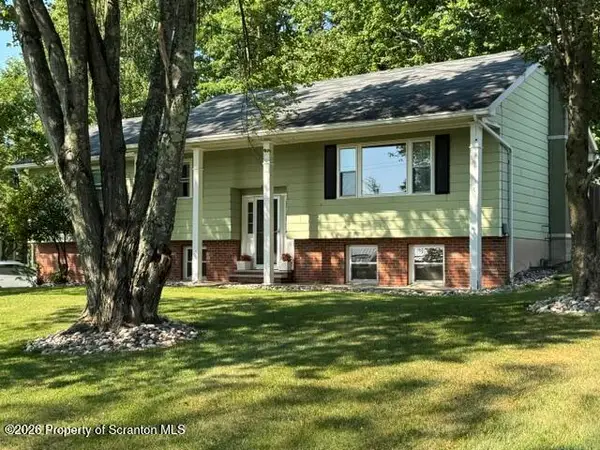 46 White Birch Road, Dalton, PA 18414