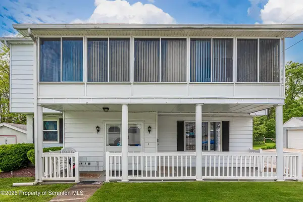 350 Sussex St R, Old Forge, PA 18518