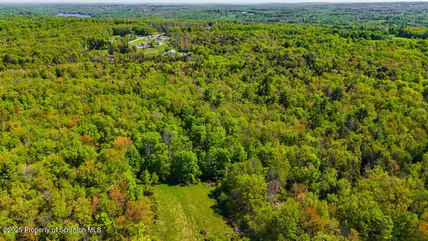 87 Goose Pond Road, Lake Ariel, PA 18436