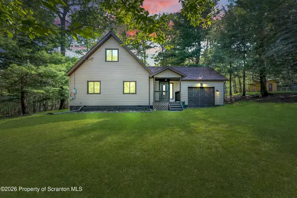 26 Fir Lane, Thornhurst, PA 18424