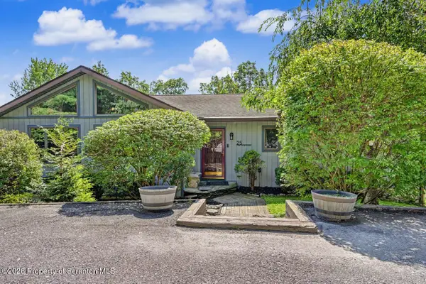 25 Lake View Drive, Tunkhannock, PA 18657