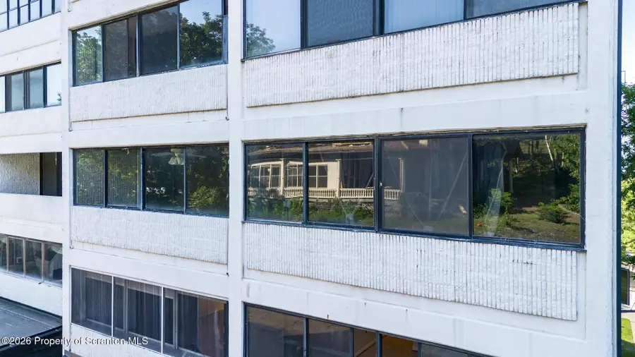 550 Clay Avenue #APT 4E, Scranton, PA 18510 - #3