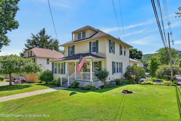 40 Oak Street, Nicholson, PA 18446