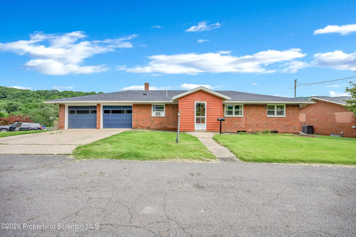22 Ross Street, Nanticoke, PA 18634 - #1