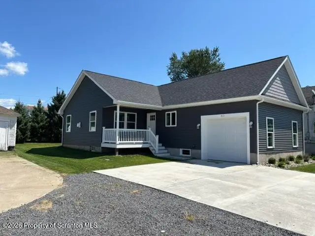 811 Goodman Street, Throop, PA 18512 - #1