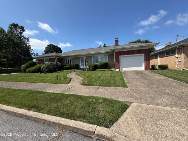 608 School Street, Moosic, PA 18507