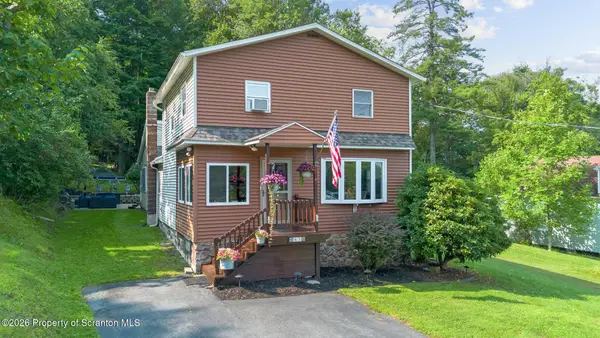 87 First Street, Harveys Lake, PA 18618