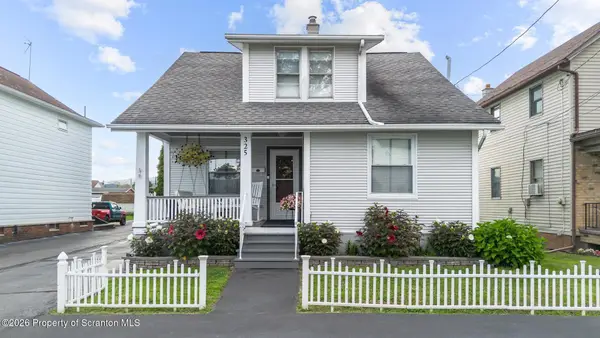 325 Oak Street, Peckville, PA 18452