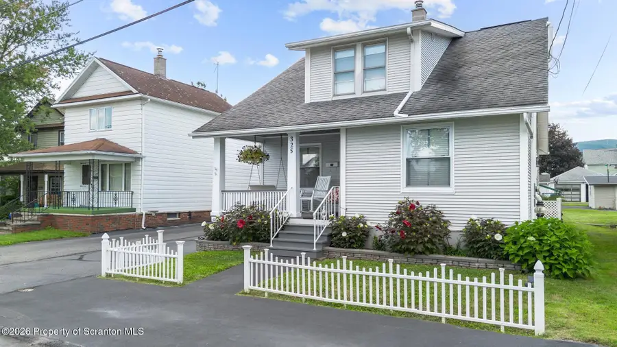 325 Oak Street, Peckville, PA 18452 - #2