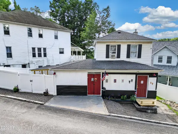 17 Reservoir Street, Simpson, PA 18407