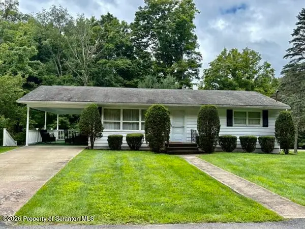 305 N Stanton Drive, Chinchilla, PA 18410