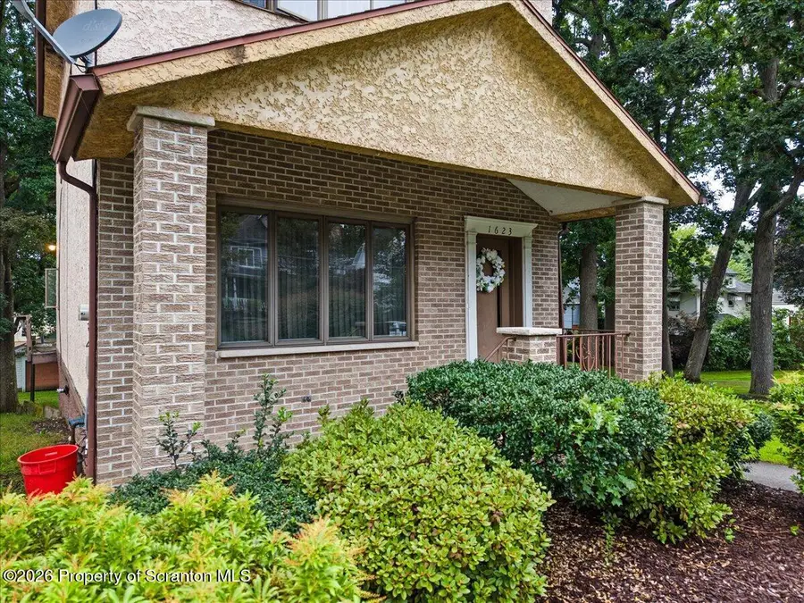 1623 Madison Avenue, Dunmore, PA 18509 - #3