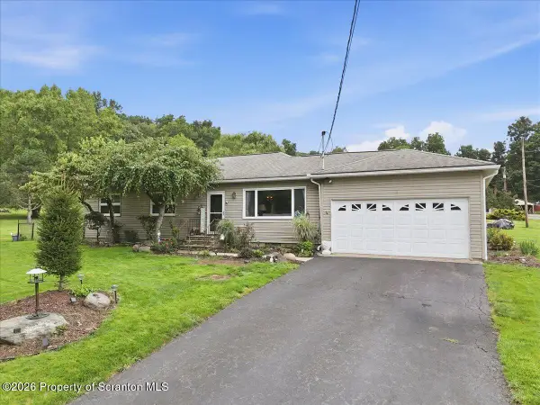 9 Overbrook Estate, Dallas, PA 18612