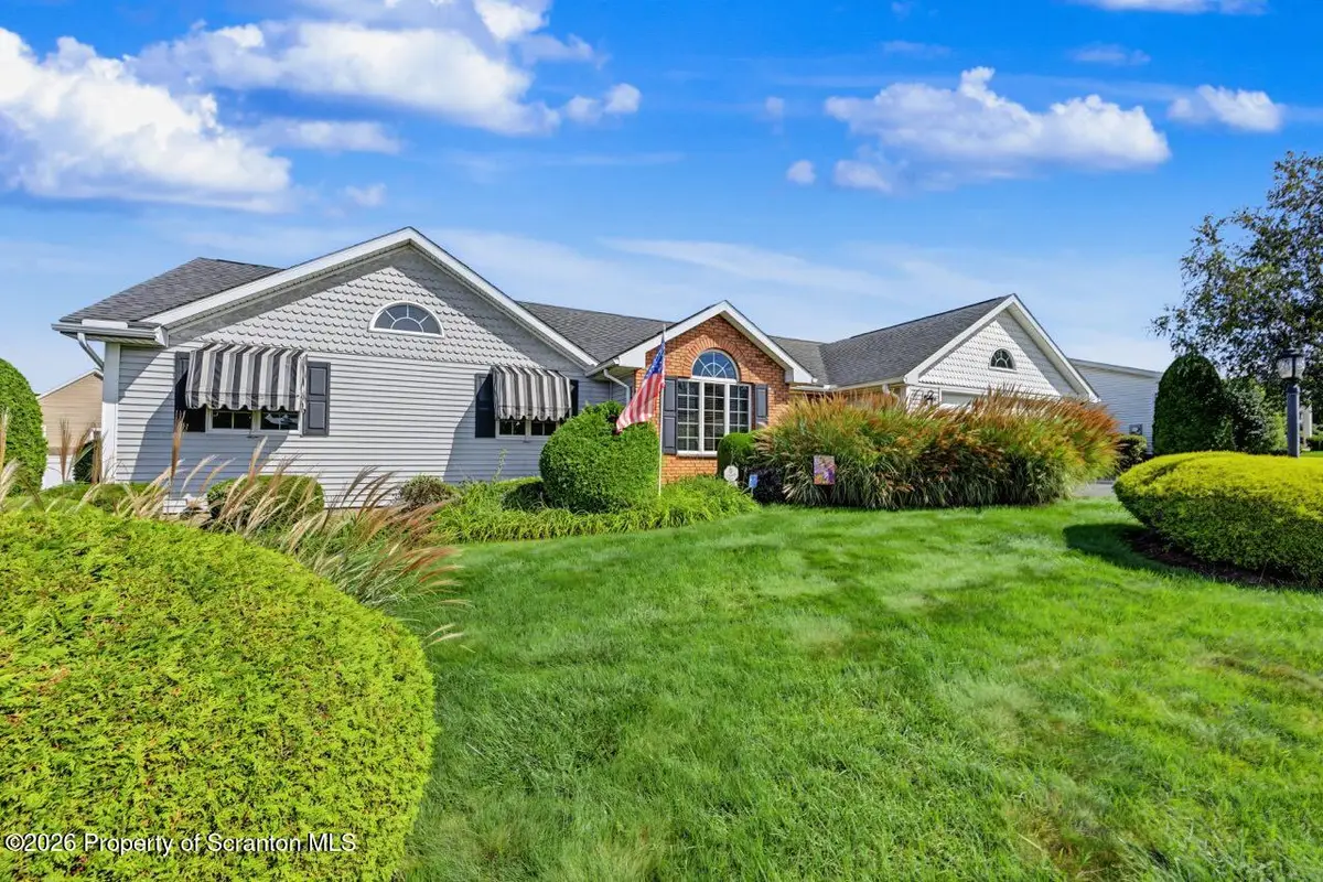425 Thomas Drive, Dunmore, PA 18512 - #1