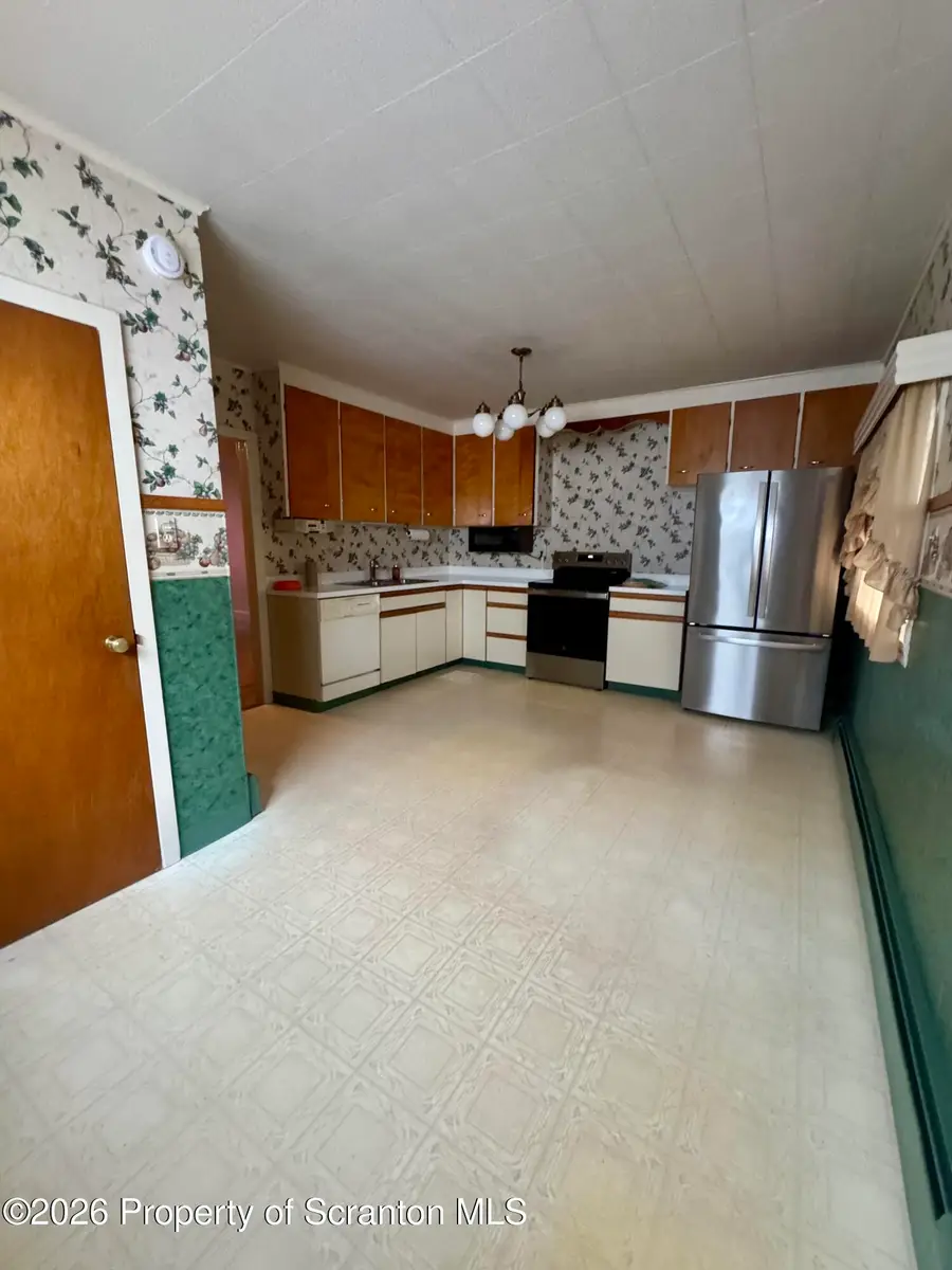 328 N Lincoln Avenue, Scranton, PA 18504 - #3