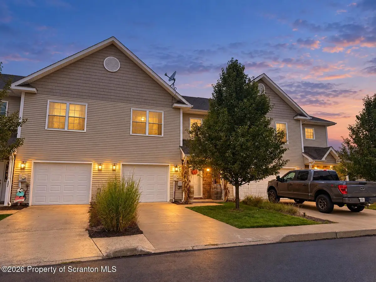 324 Shadow Wood Circle, Archbald, PA 18403 - #1