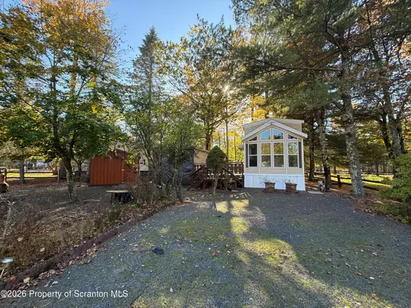 94 Mink Court, Covington Twp, PA 18424