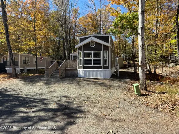 292 Cherry Drive, Covington Twp, PA 18424