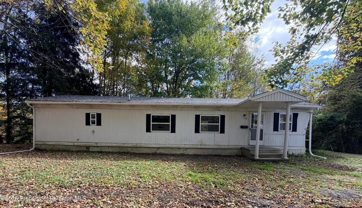 32 Mccabe Avenue, Carbondale, PA 18407 - #1