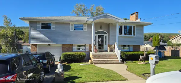 102 Mackie Lane, Taylor, PA 18517