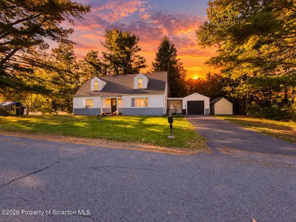 110 Homestead Drive, Roaring Brook Twp, PA 18444