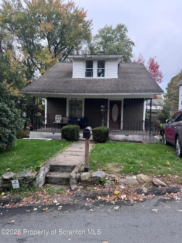 7 Clay Avenue, Carbondale, PA 18407