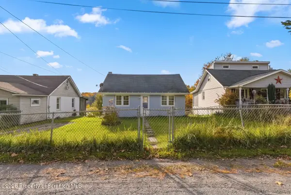 6980 Laurel Lake Road, Brackney, PA 18812