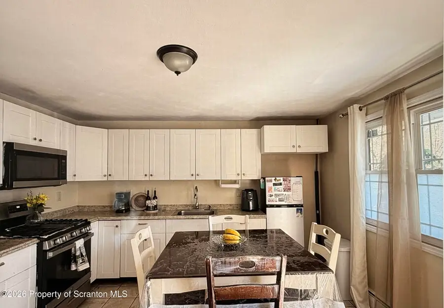 16 Sycamore Street, Wilkes Barre, PA 18705 - #3
