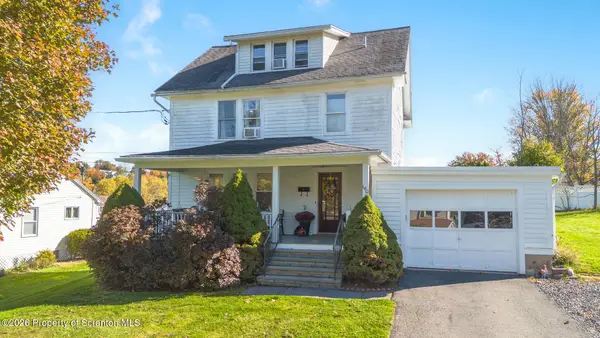 140 Clark Street, Clarks Green, PA 18411